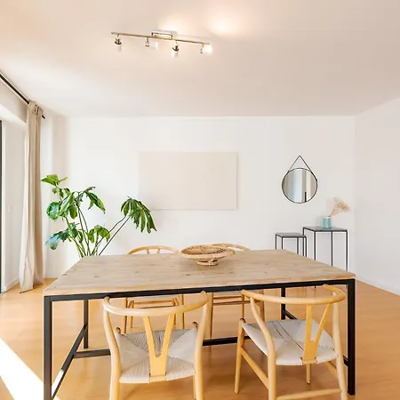 Penthouse For The Lovers - Castle View & Parking Lägenhet *