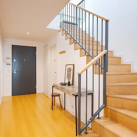 Penthouse For The Lovers - Parking & Views *