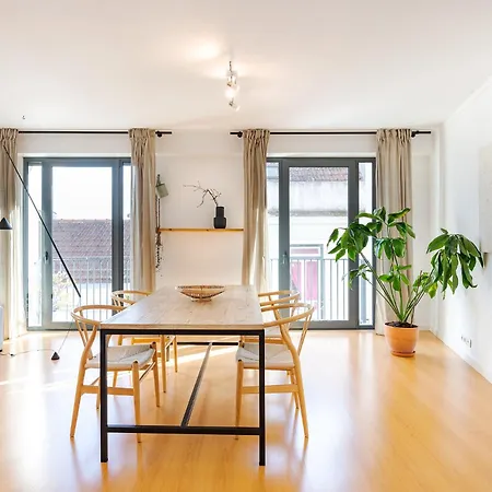 Penthouse For The Lovers - Parking & Views Lisbon